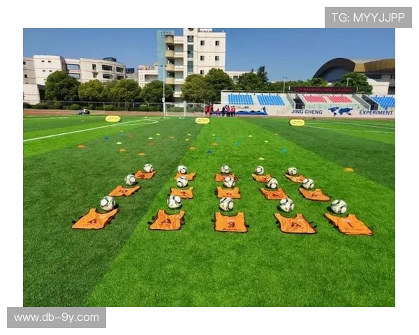 创意足球主题胶泥手工制作分享让孩子在玩乐中学习足球知识 创意足球主题胶泥手工制作分享让孩子在玩乐中学习足球知识